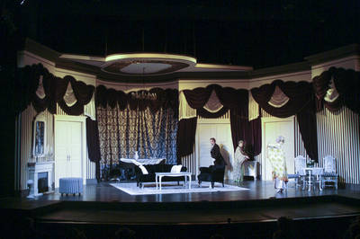 Jelenet az előadásból - © theater.hu - Ilovszky  Béla
