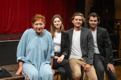 Lőkös Ildikó, Mosolygó Sára, Gloviczki Bernát, Lelkes Botond - © theater.hu - Ilovszky  Béla