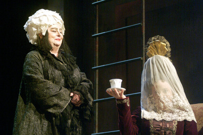 Béres Ilona, Jankovics Anna - © theater.hu - Ilovszky  Béla