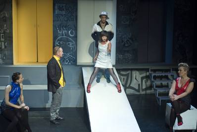 Jelenet az előadásból - © theater.hu - Ilovszky  Béla