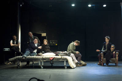 Jelenet az előadásból - © theater.hu - Ilovszky  Béla