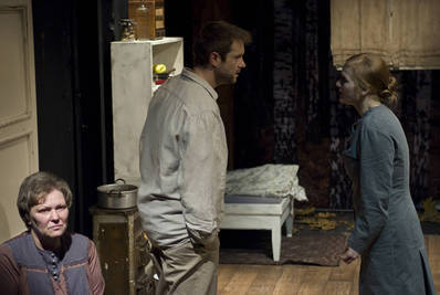 Szilágyi Zsuzsa, Bozsó Péter, Érsek-Obádovics Mercédesz - © theater.hu - Ilovszky  Béla