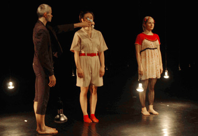 © theater.hu - Nyikos Tícia