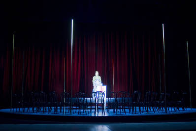 Jelenet az előadásból - © theater.hu - Ilovszky  Béla