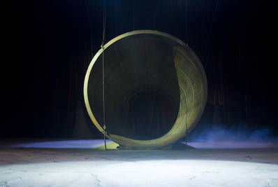 Az előadás díszlete - © theater.hu - Ilovszky  Béla