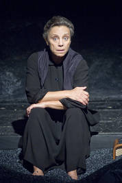 Szirtes Ági - jelenet - © theater.hu - Ilovszky  Béla