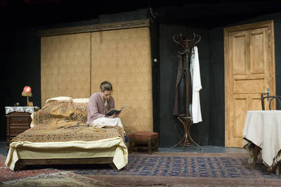 Jelenet az előadásból - © theater.hu - Ilovszky  Béla