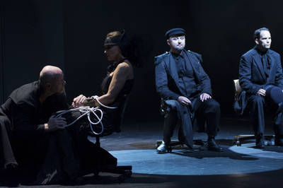 Jelenet az előadásból - © theater.hu - Ilovszky  Béla