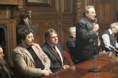 A tájékoztatón - © theater.hu - Ilovszky  Béla
