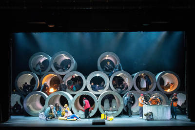 Jelenet az előadásból - © theater.hu - Ilovszky  Béla