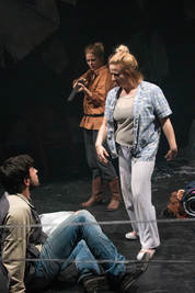Baki Dániel, Bata Éva, Rainer-Micsinyei Nóra - © theater.hu - Ilovszky  Béla