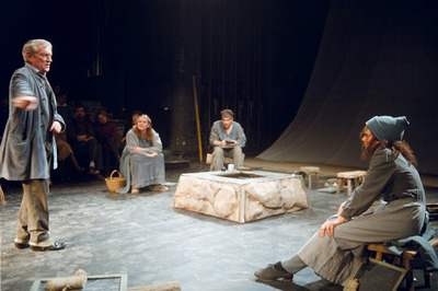 Jelenet az előadásból - © theater.hu - Ilovszky  Béla