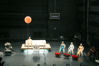 Jelenet az előadásból - © theater.hu - Ilovszky  Béla