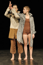 Jelenet az előadásból - © theater.hu - Nyikos Tícia