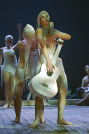 Jelenet az előadásból - © theater.hu - Ilovszky  Béla