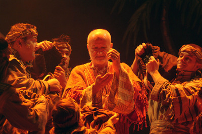 Jelenet az előadásból - © theater.hu - Ilovszky  Béla
