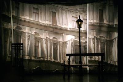 Az előadás díszlete - © theater.hu - Ilovszky  Béla