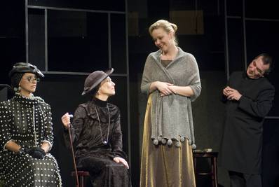 Jelenet az előadásból - © theater.hu - Ilovszky  Béla